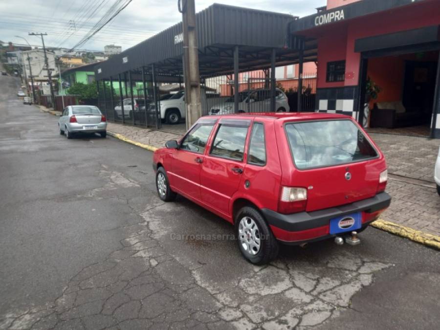 FIAT - UNO - 2007/2008 - Vermelha - R$ 23.500,00