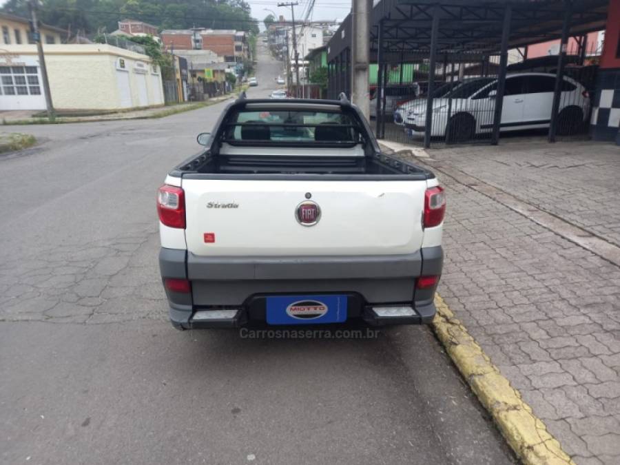 FIAT - STRADA - 2017/2018 - Branca - Sob Consulta